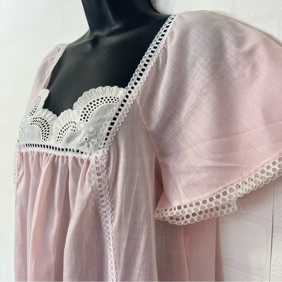 Vintage Monique Elegant Pink Lace-Trimmed Long Romantic Cottagecore Nightgown M - Picture 4 of 10